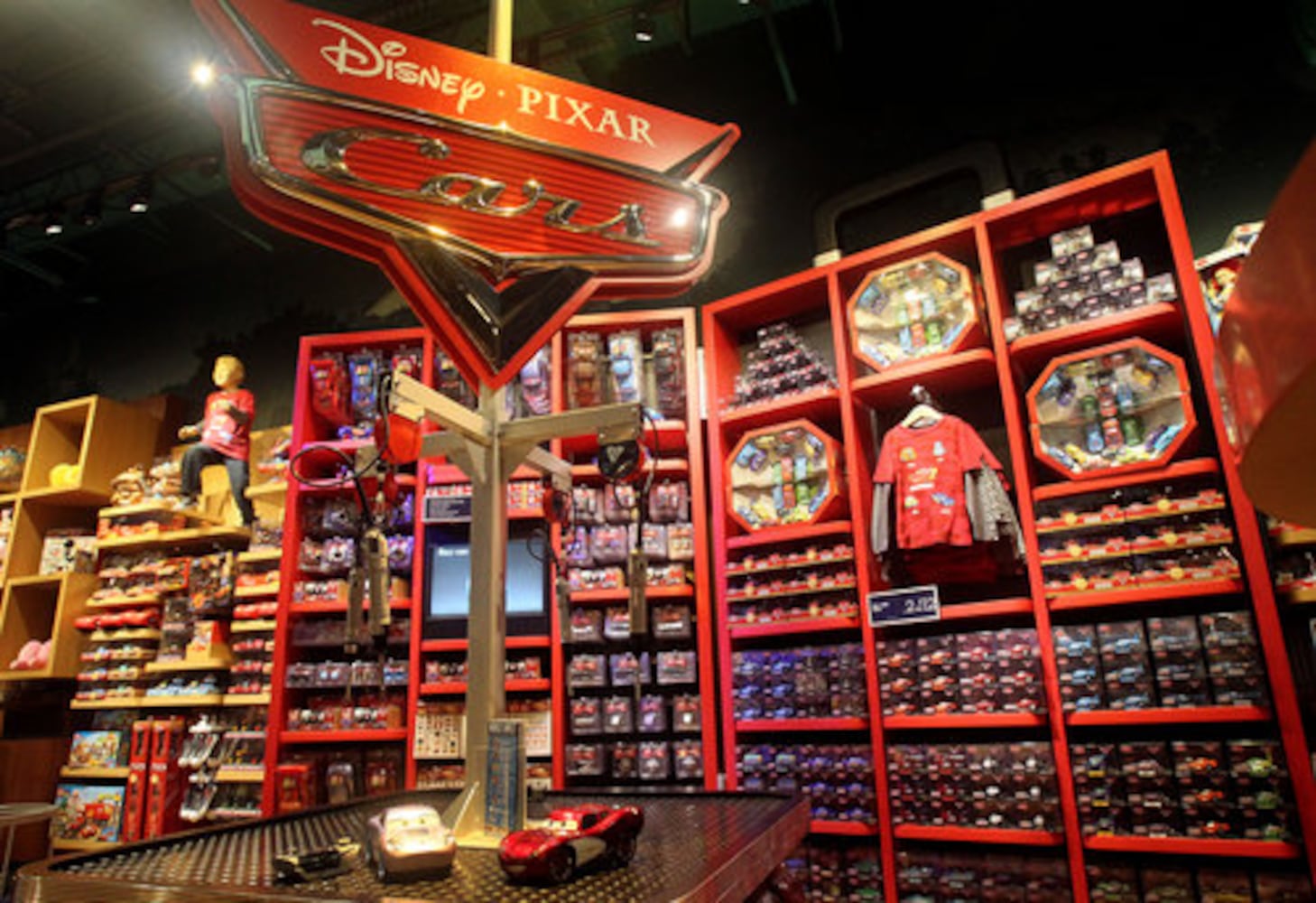 New Disney store opens