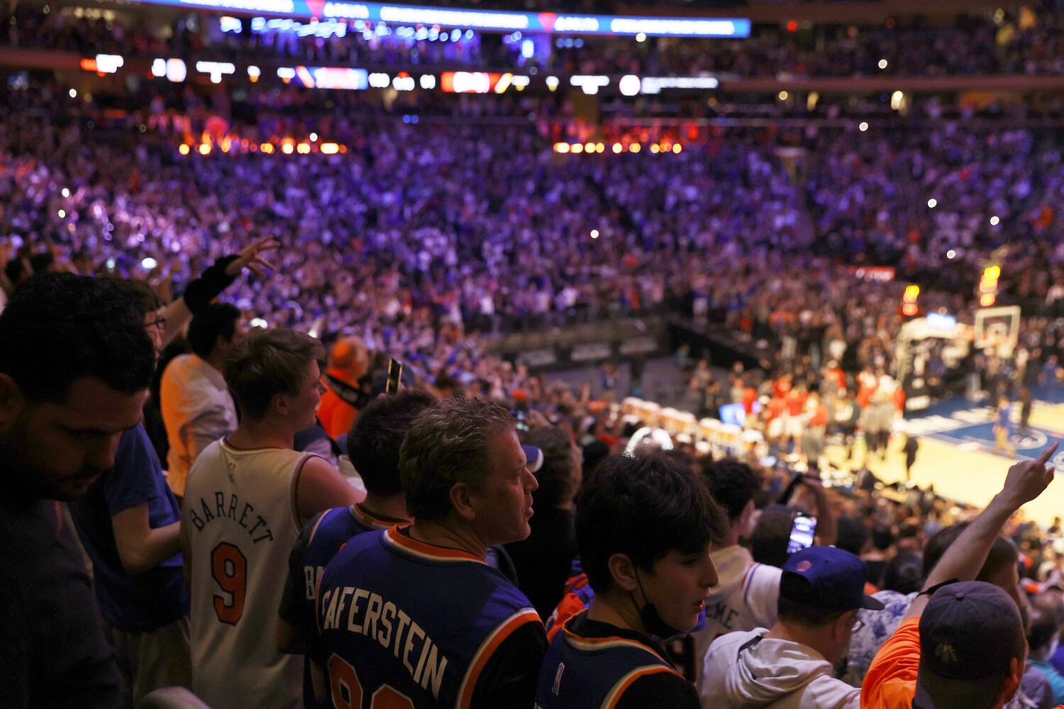 Hawks Knicks Game 2 for AJC