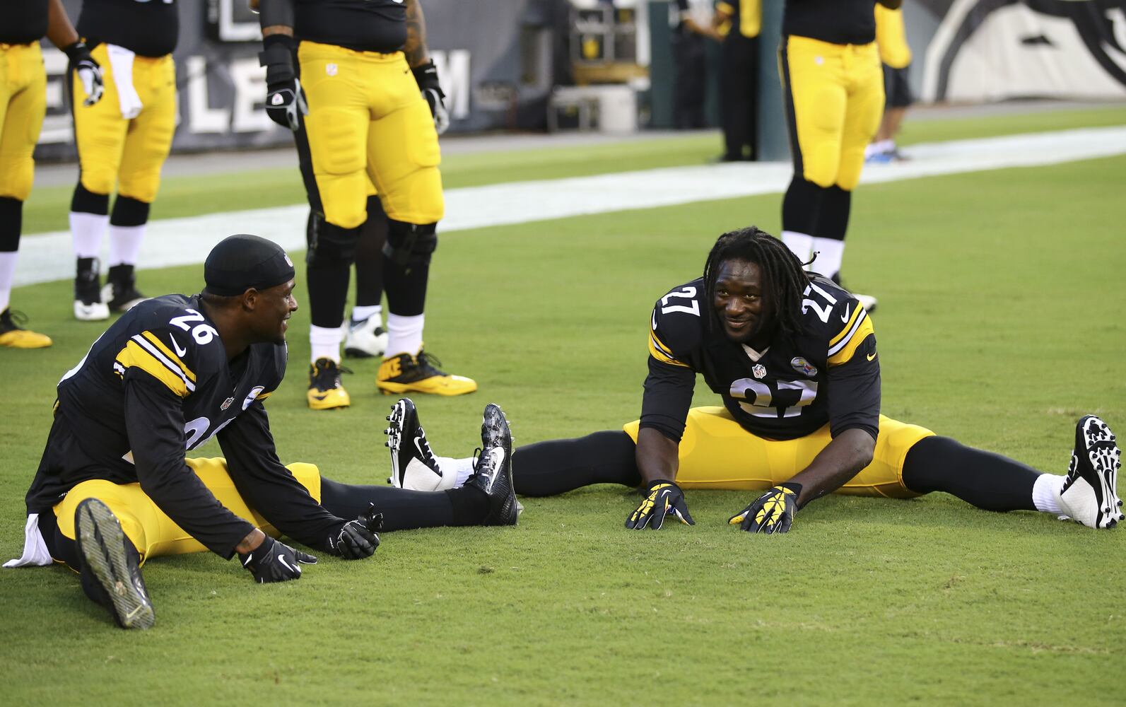 Steelers RBs Le'Veon Bell and LeGarrette Blount arrested on suspicion of marijuana possession.*