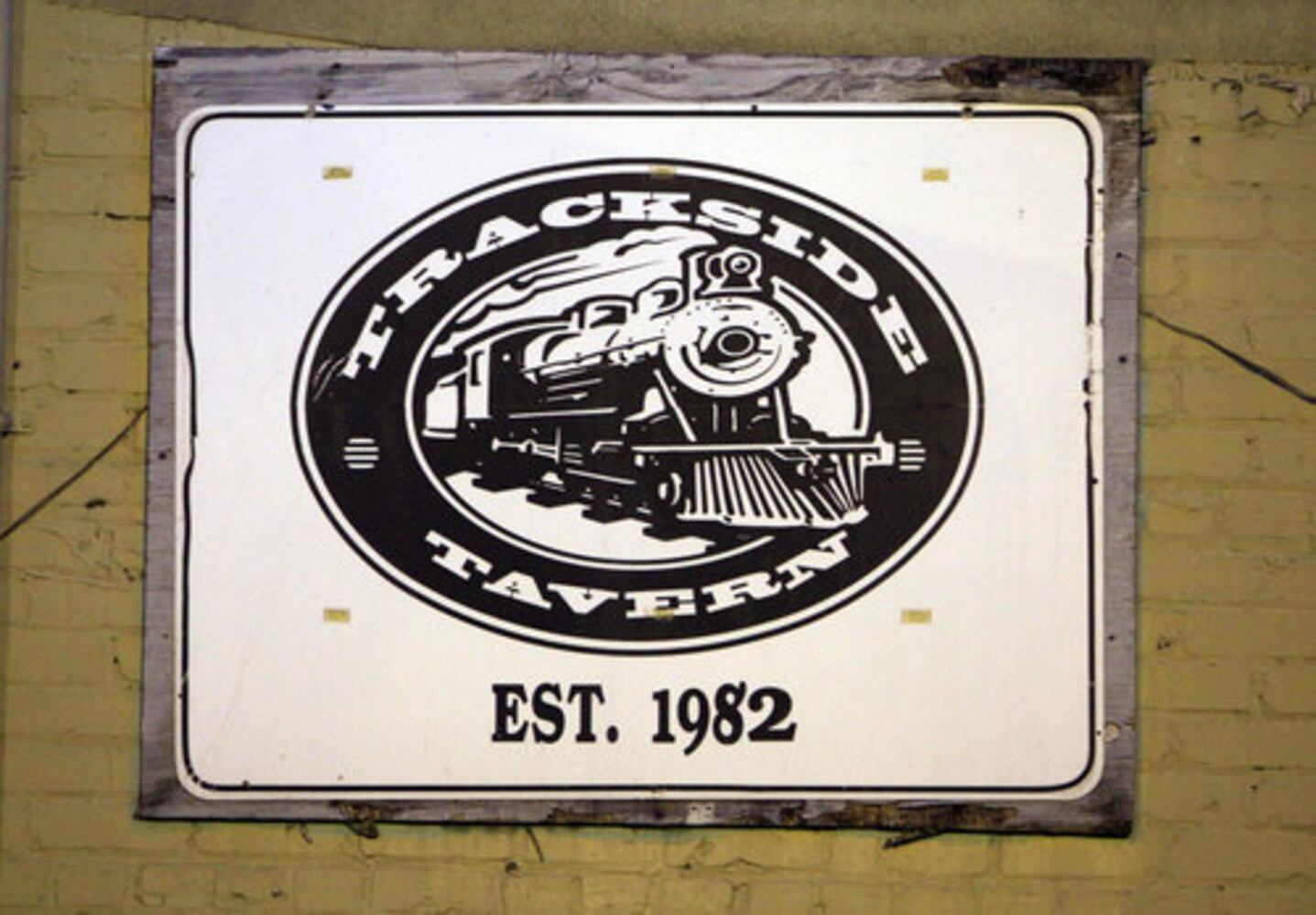 Decatur's Trackside Tavern a landmark