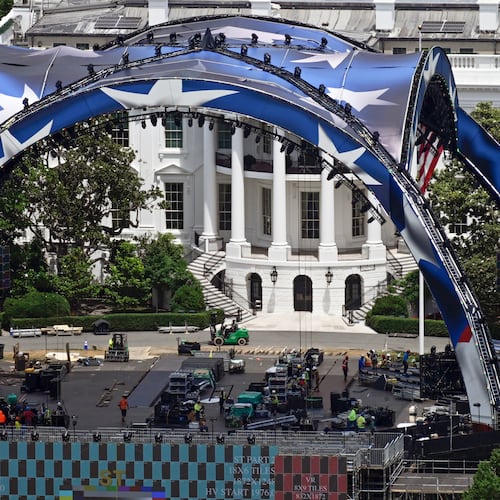 Construction continues on the arena on the South Lawn of the White House for a future UFC mixed martial arts fight, Saturday, June 6, 2026, in Washington. (AP Photo/John McDonnell)