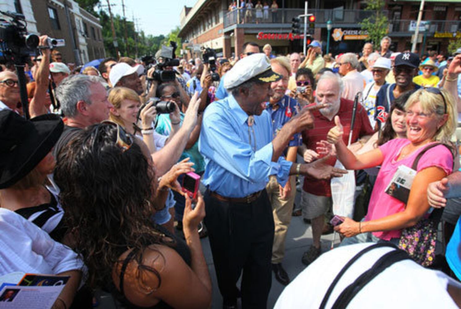 Chuck Berry statue unveiled in Missouri