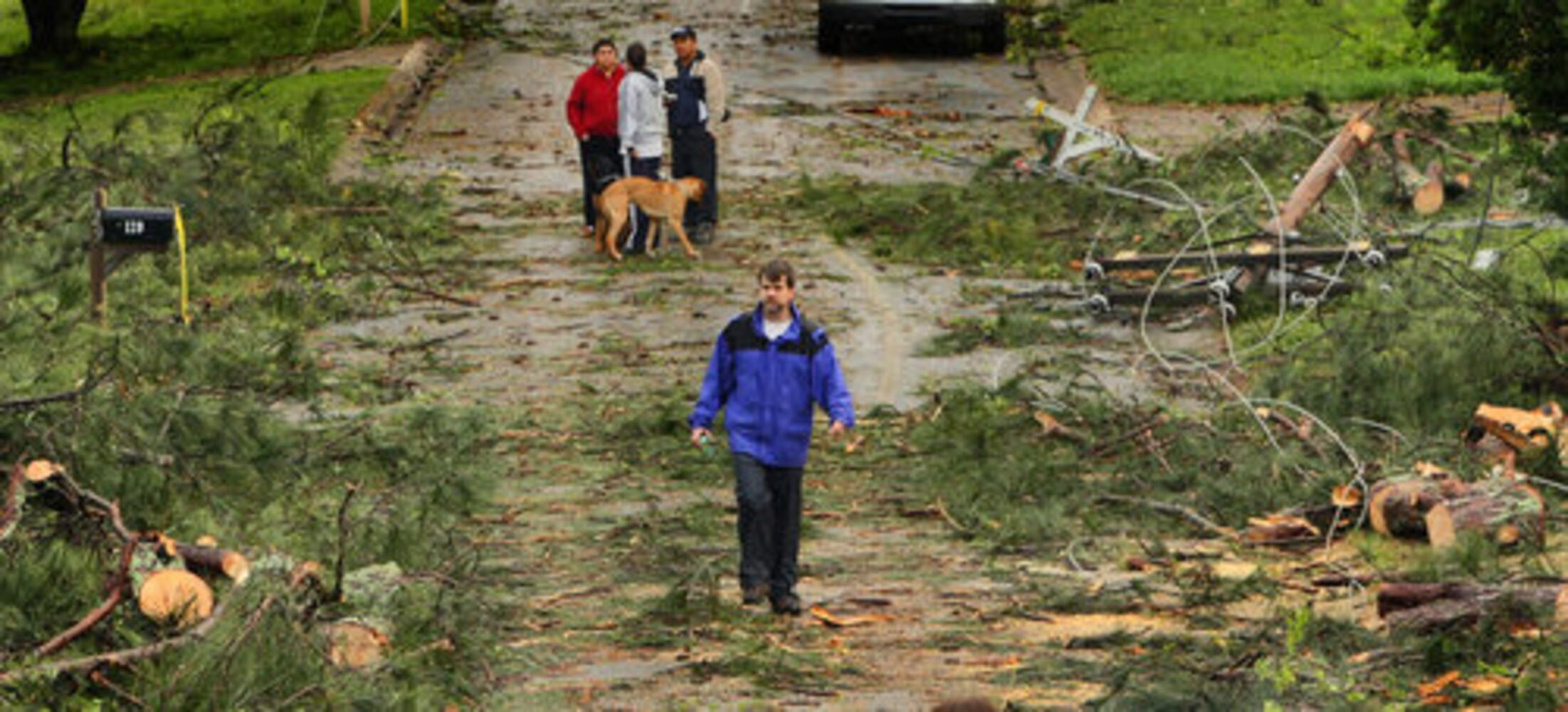 Storm sweeps through Woodstock