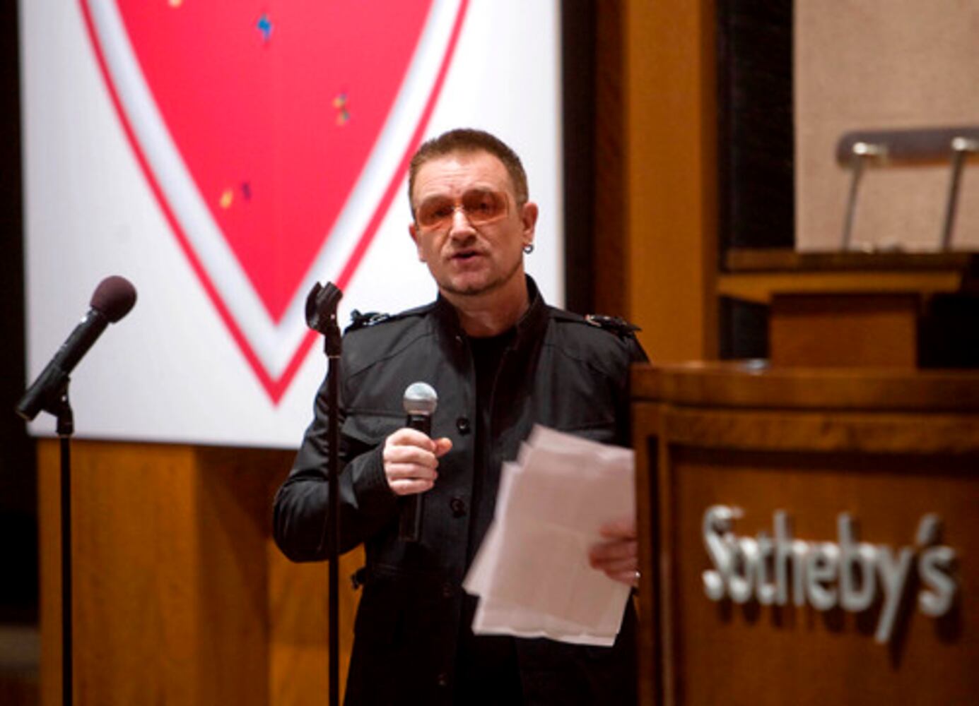 Celebrities show heart at (Red) auction
