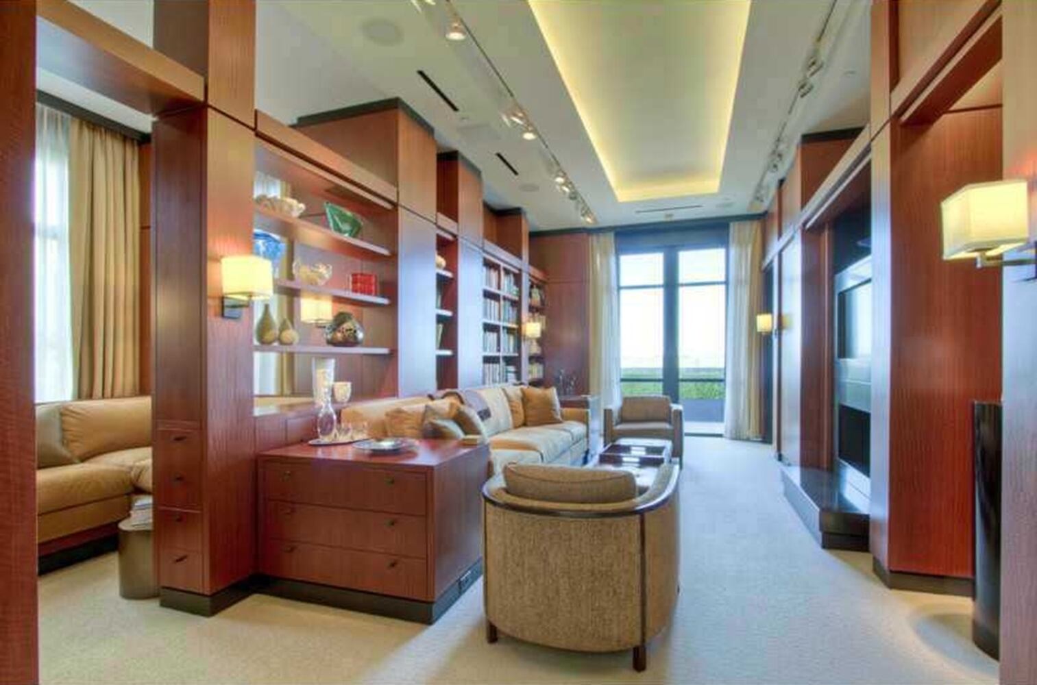 2500 Peachtree Rd NW APT 901S, Atlanta, GA 30305