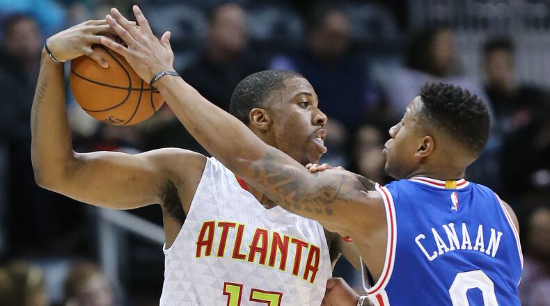 Hawks’ Lamar Patterson battles 76ers Isaiah Canaan for the ball during the second half in a basketball game on Wednesday, Dec. 16, 2015, in Atlanta. The Hawks beat the 76ers 127-106. Curtis Compton / ccompton@ajc.com