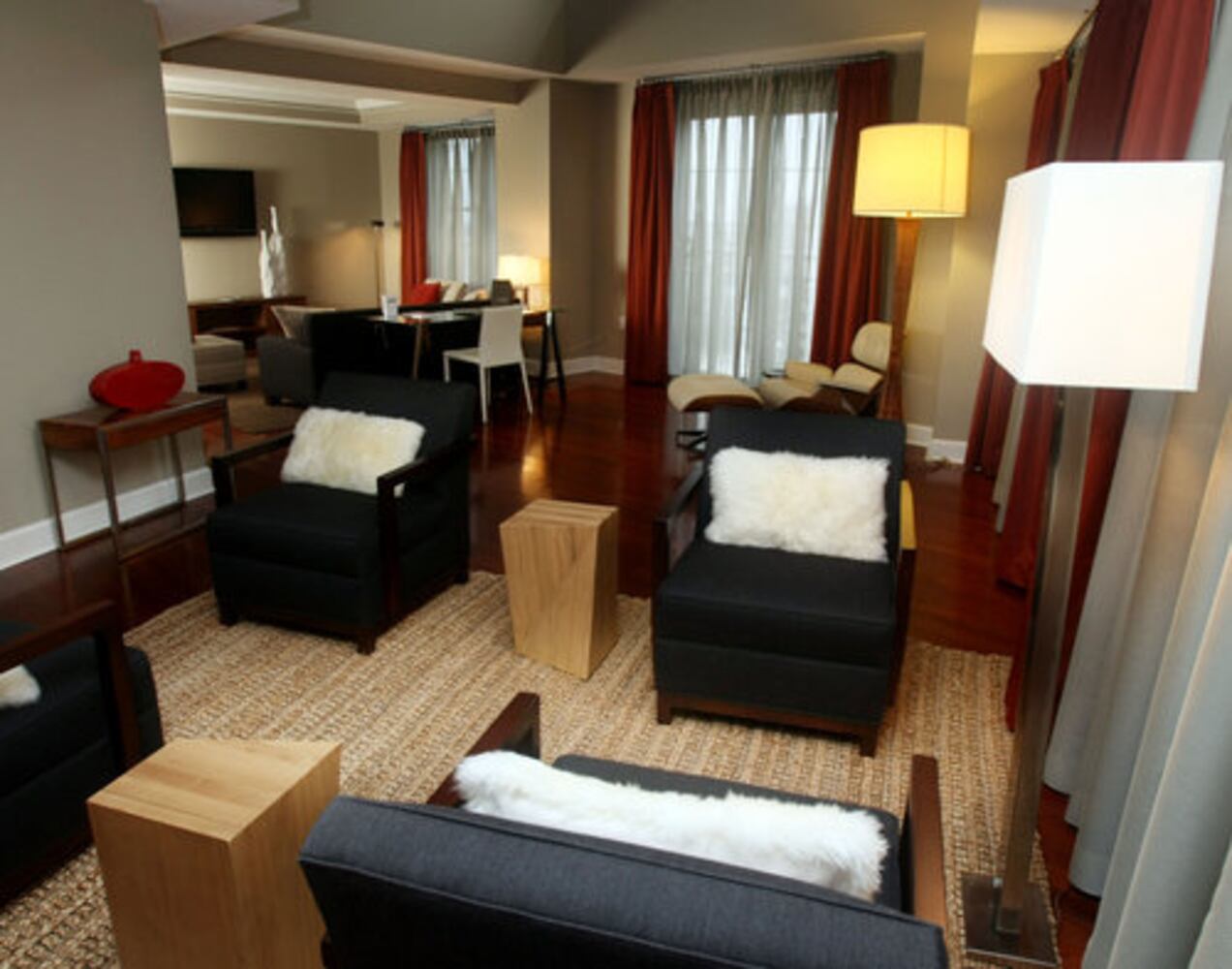 Atlanta's luxury hotel presidential suites, Part 2