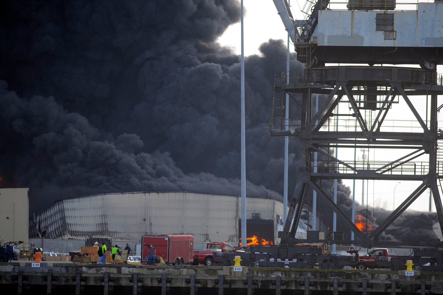 Large fire breaks out at Savannah Port