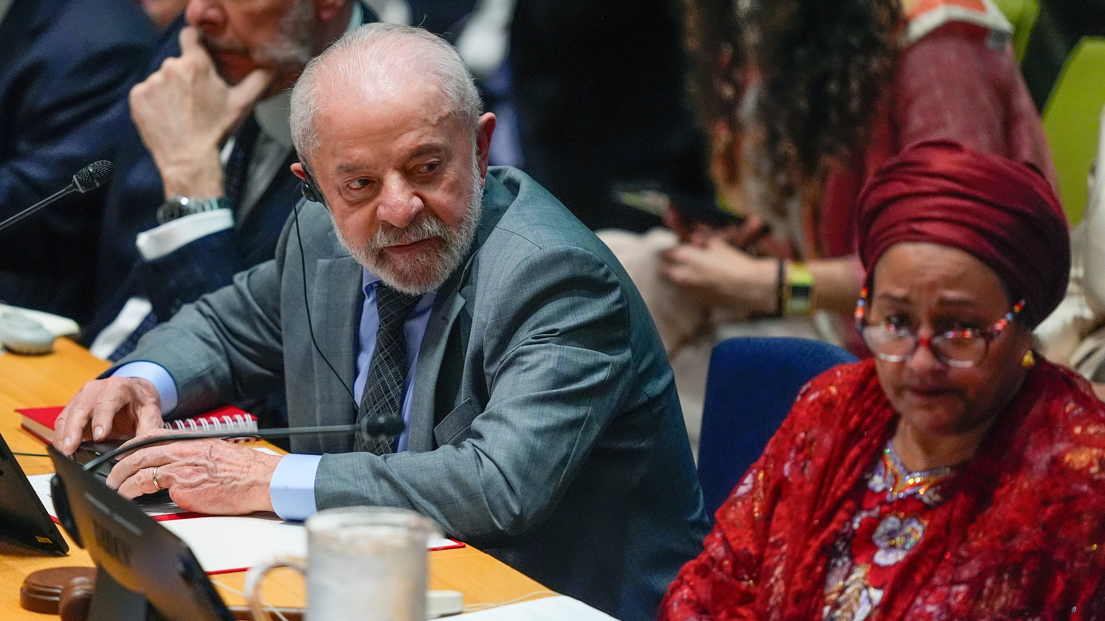 Brazil President Luiz Inácio Lula da Silva, left, attends a climate summit, Wednesday, Sept. 24, 2025, at U.N. headquarters. (AP Photo/Yuki Iwamura)