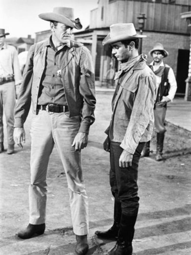 Gunsmoke' actor James Arness dies at 88