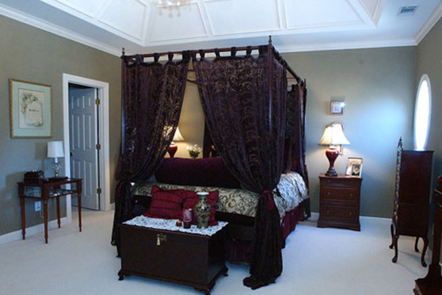 Mansion Madam' selling infamous home