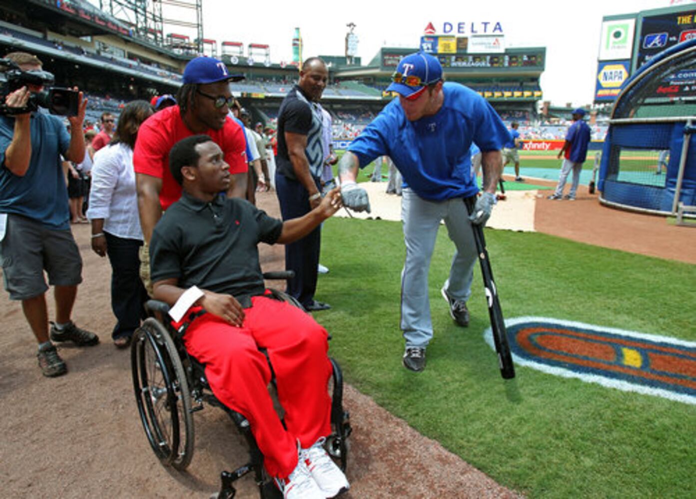 Johnathan Taylor meets the Rangers