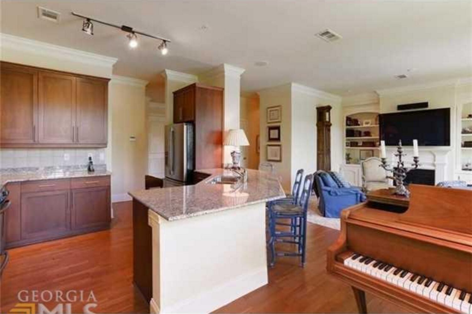 1055 Piedmont Ave NE Atlanta, GA 30309