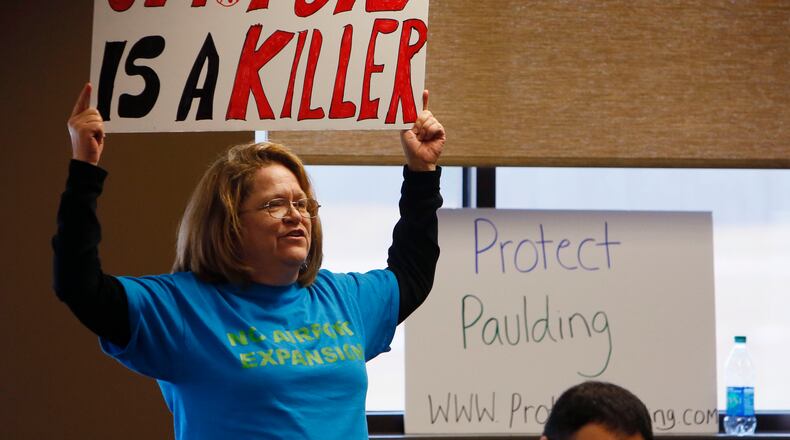Patti Smith was among the residents attending a meeting opposed to the airport.