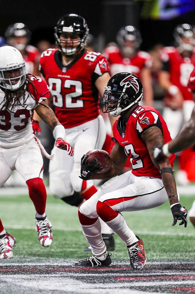 Photos: Falcons end five-game skid with rout of Cardinals