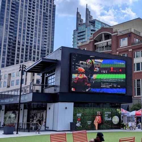 Atlantic Station greenspace (Credit: Draft Kings Fantasy Football Crafts & Drafts Festival)