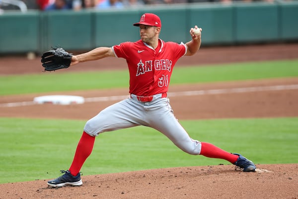 Los Angeles Angels pitcher Tyler Anderson (31) delivers in the first inning of a baseball game against the Atlanta Braves, Tuesday, July 1, 2025, in Atlanta. (AP Photo/Colin Hubbard)