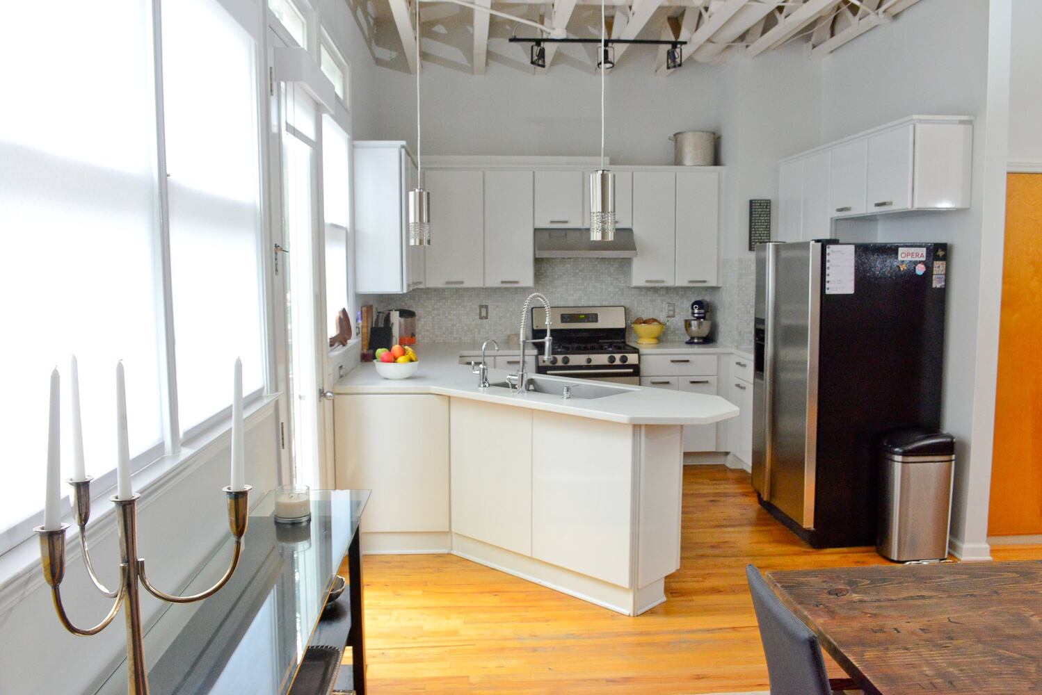 Musicians find their own rhythm with loft on Castleberry Hill tour