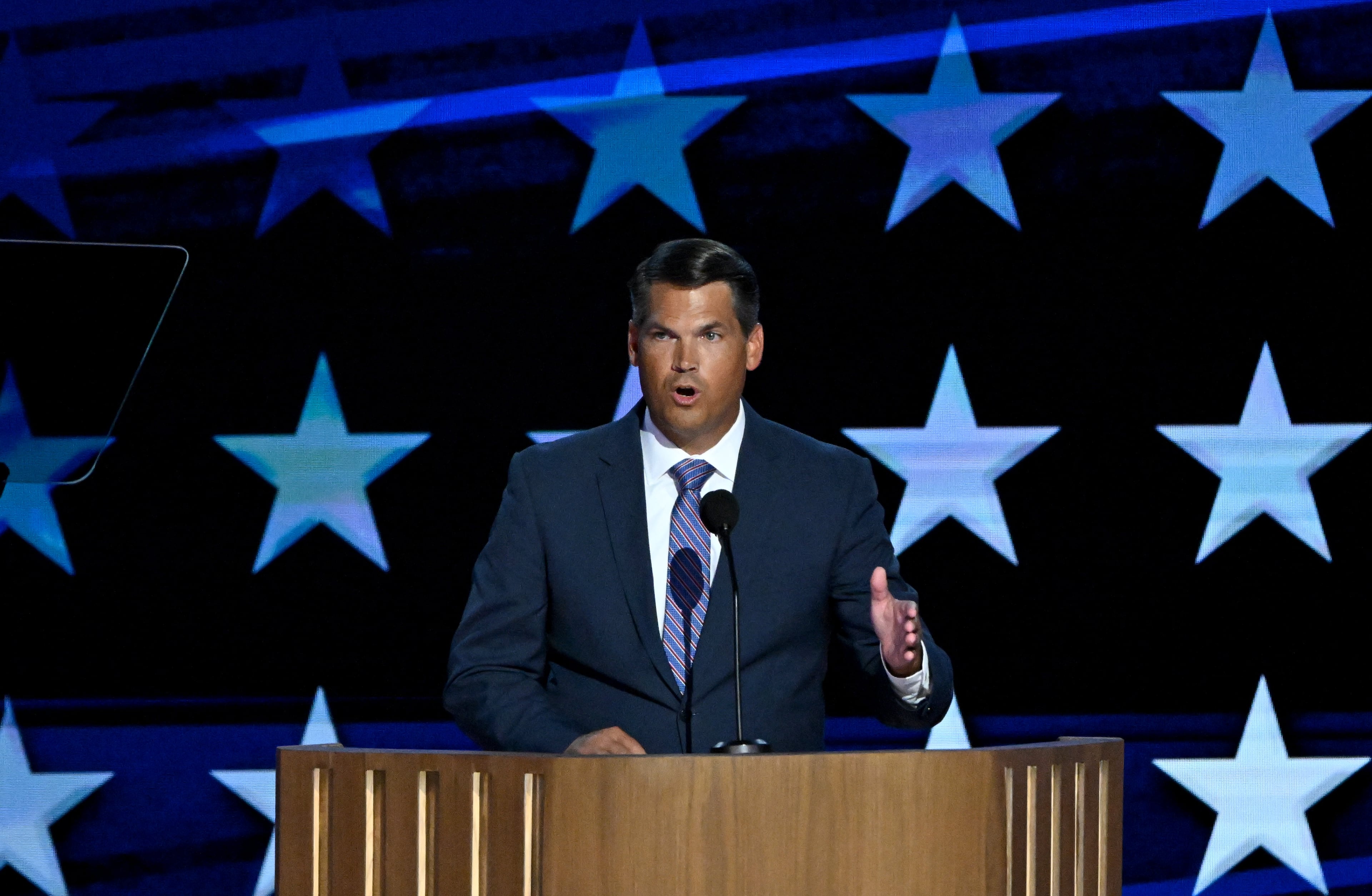 Former Lt. Gov. Geoff Duncan speaks during the third of the Democratic National Convention at the United Center, Wednesday, Aug. 21, 2024, in Chicago. (Hyosub Shin/AJC)