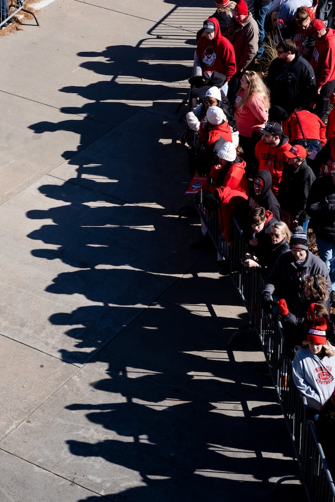 Fans line the Dawg Walk before the UGA football celebration Saturday, Jan. 14, 2023 in Athens. Ben Gray for the Atlanta Journal-Constitution