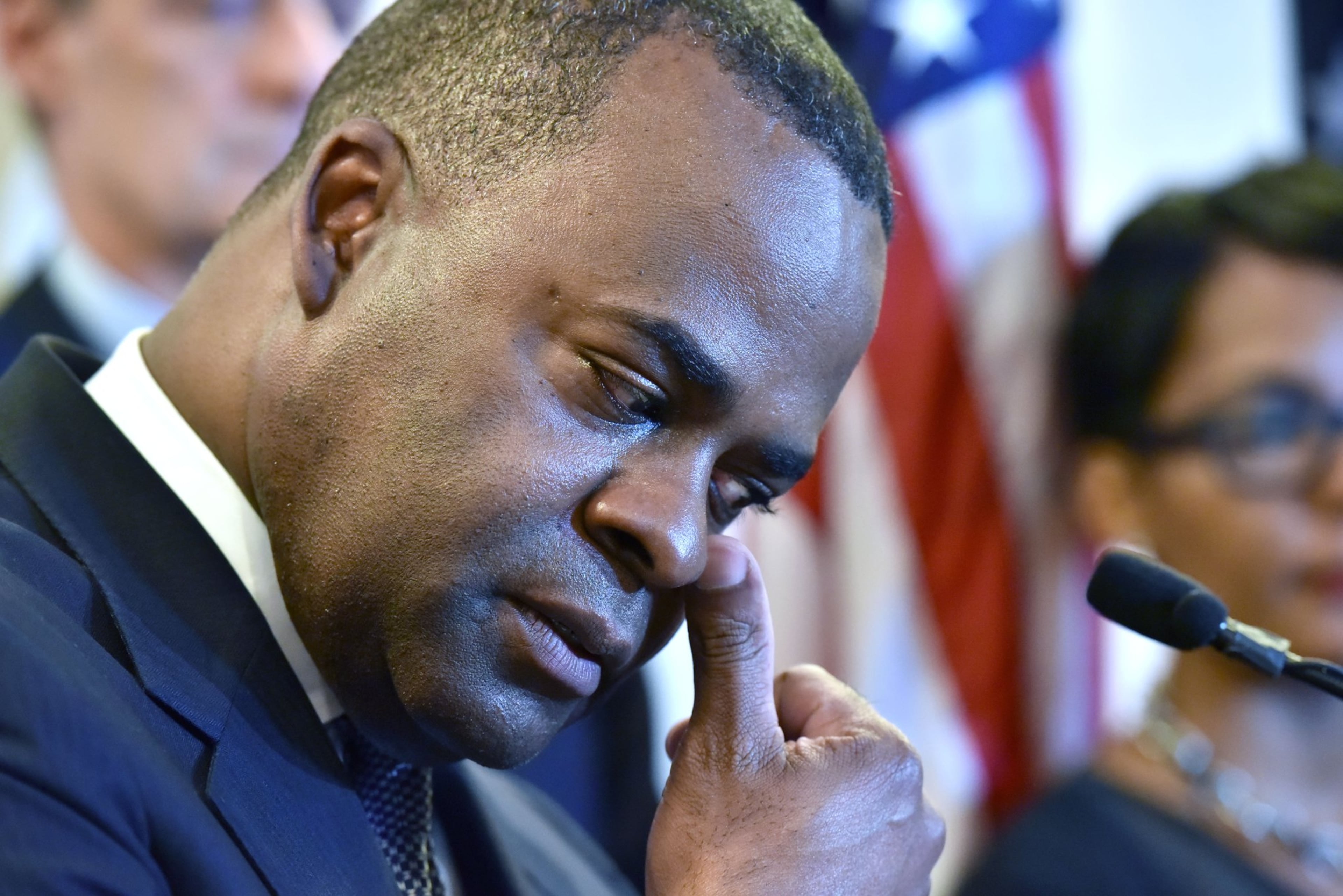 Atlanta Mayor Kasim Reed gets emotional as he talks about the retirement of Richard Anderson, CEO of Delta Air Lines, before they sign a new lease deal renewing the terms of Delta’s operations at Hartsfield-Jackson Atlanta International Airport on April 27, 2016. The relationship between Atlanta and its hometown airline is akin to a "sacred partnership," Reed told the AJC. (Hyosub Shin/AJC 2016)