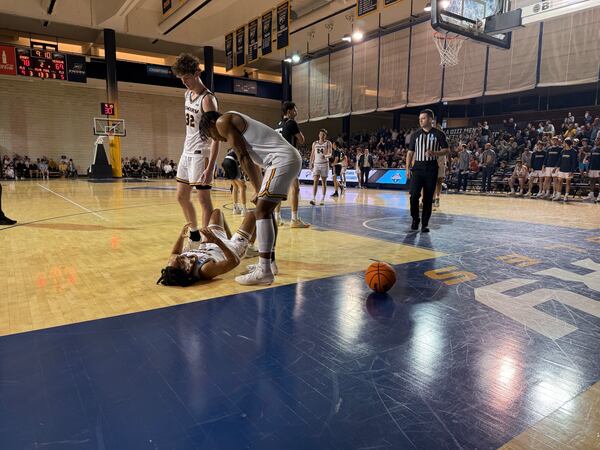 Emory University played Yeshiva University in a college basketball playoff game that doubled as a moment of Jewish pride. (Greg Bluestein/AJC)