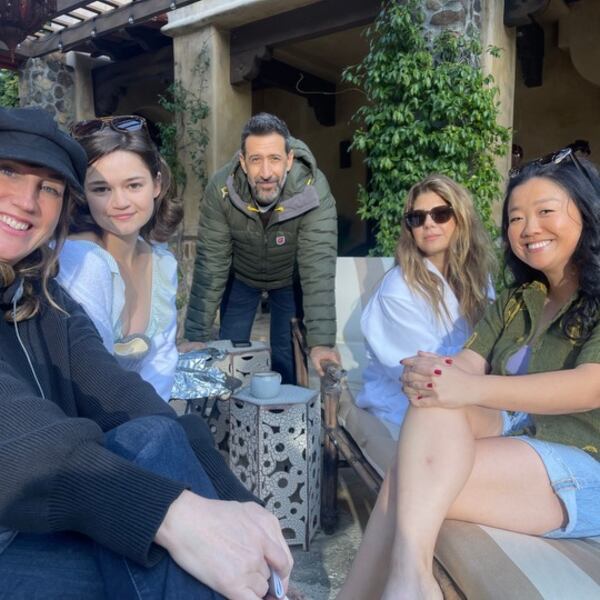On set for "You're Dating a Narcissist!" are (from left) director and co-creator Ann Marie Allison, and actors Ciara Bravo, Jose Maria Yazpik, Marisa Tomei and Sherry Cola. (Courtesy of Ann Marie Allison)