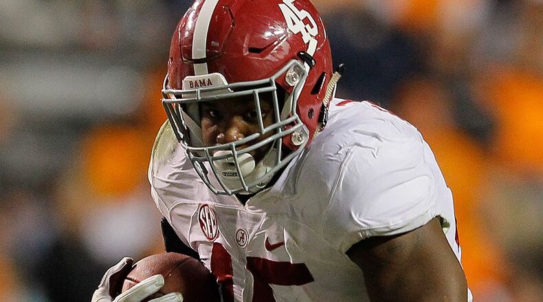 The Falcons will sign fullback Jalston Fowler to a one-year deal. He has NFL experience.