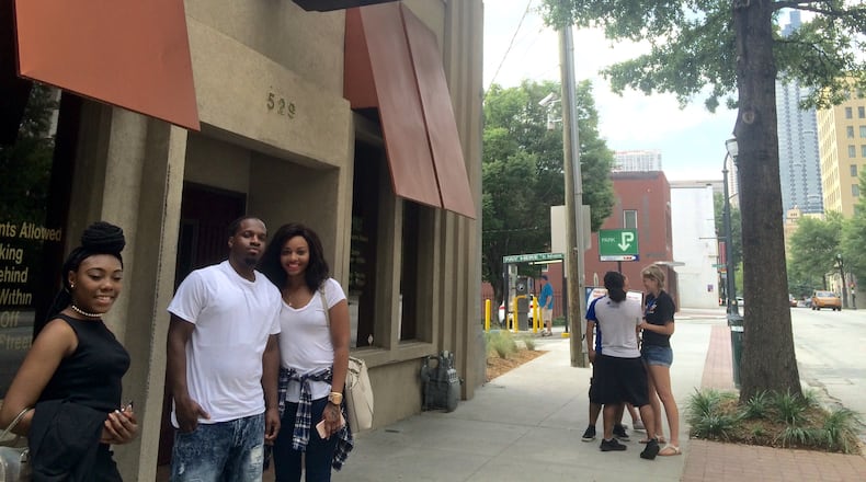 Would-be diners find doors locked at Gladys Knight's Chicken and Waffles location at 529 Peachtree St., in Atlanta. Photo: Ligaya Figueras