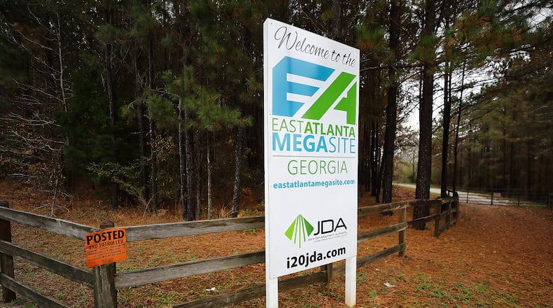 120821 Rutledge: A welcome sign sits at an entrance to the East Atlanta Megasite on US 278 near I-20 on Wednesday, Dec 8, 2021, near the tiny rural community of Rutledge.   “Curtis Compton / Curtis.Compton@ajc.com”`
