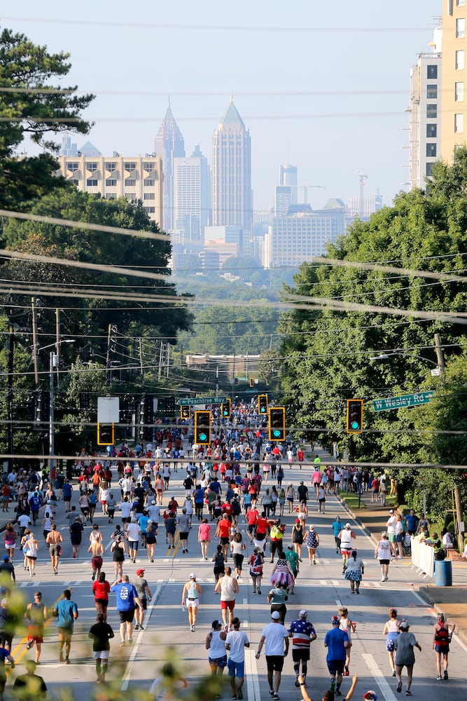Peachtree Road Race photos