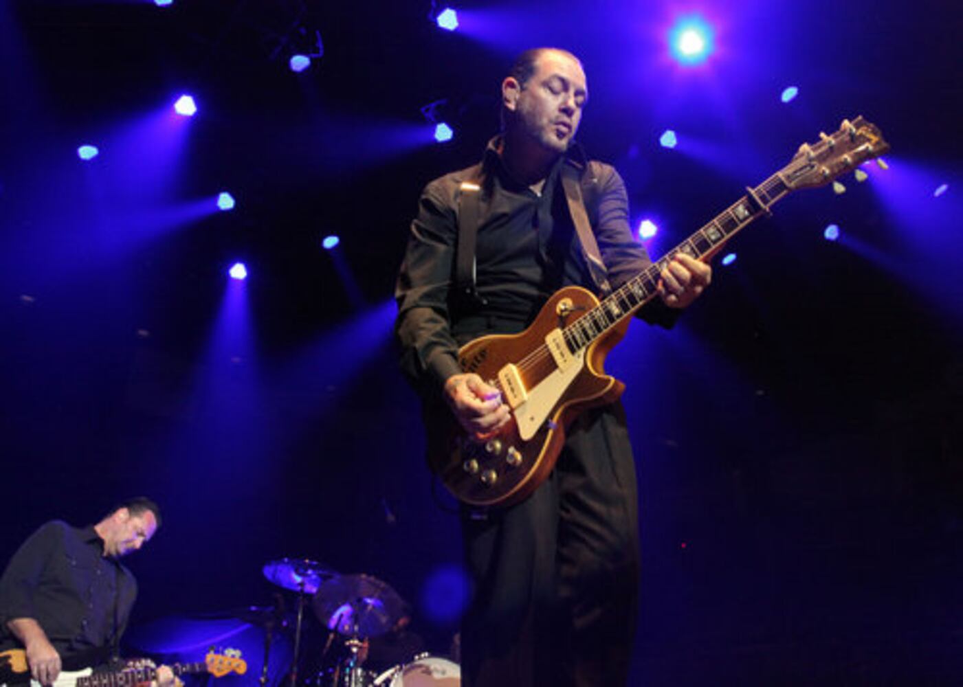 Foo Fighters play to sold-out Gwinnett Arena