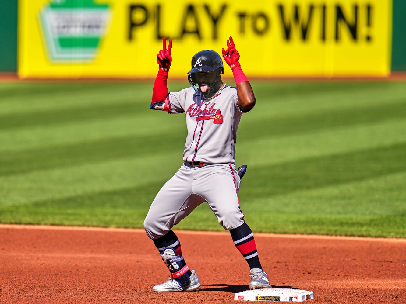 Braves Pirates Baseball