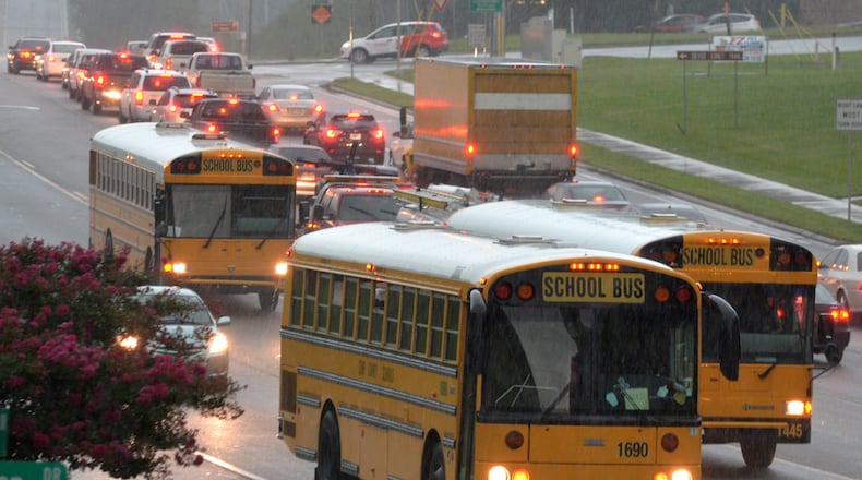 Smyrna,GA Buses leaving Nickajack Elementary School in Cobb County. BRANT SANDERLIN /BSANDERLIN@AJC.COM