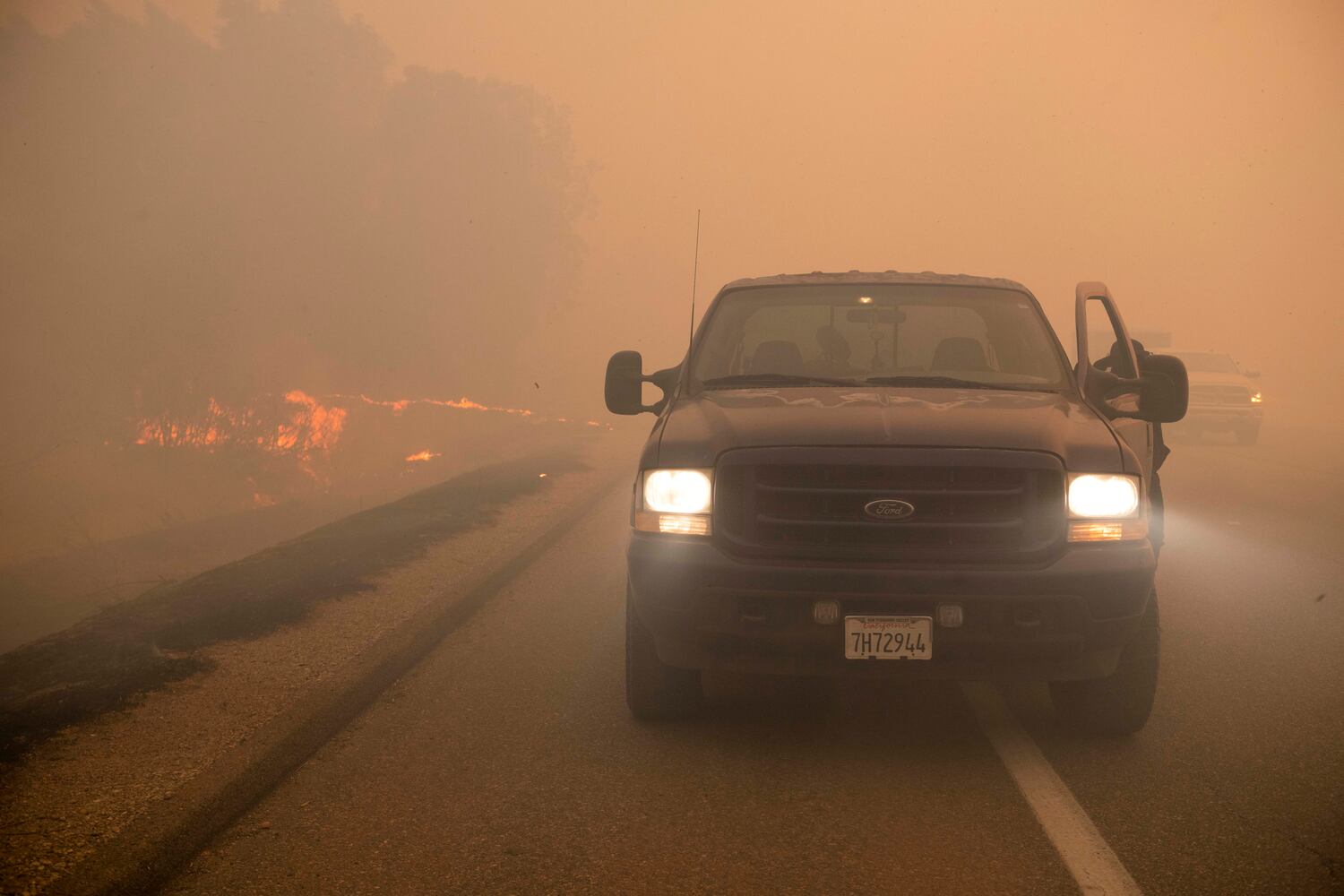 Photos: Easy Fire threatens Ronald Reagan Presidential Library in Simi Valley