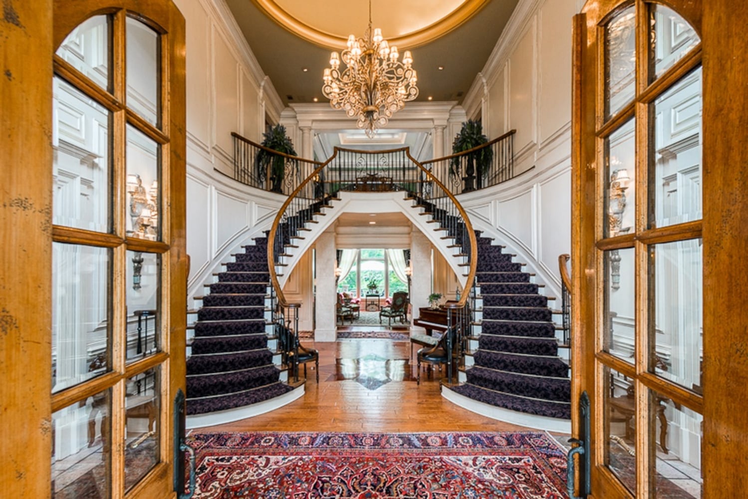 $4.3 buys a 'prestigious' Johns Creek home with resort-like pool and river views