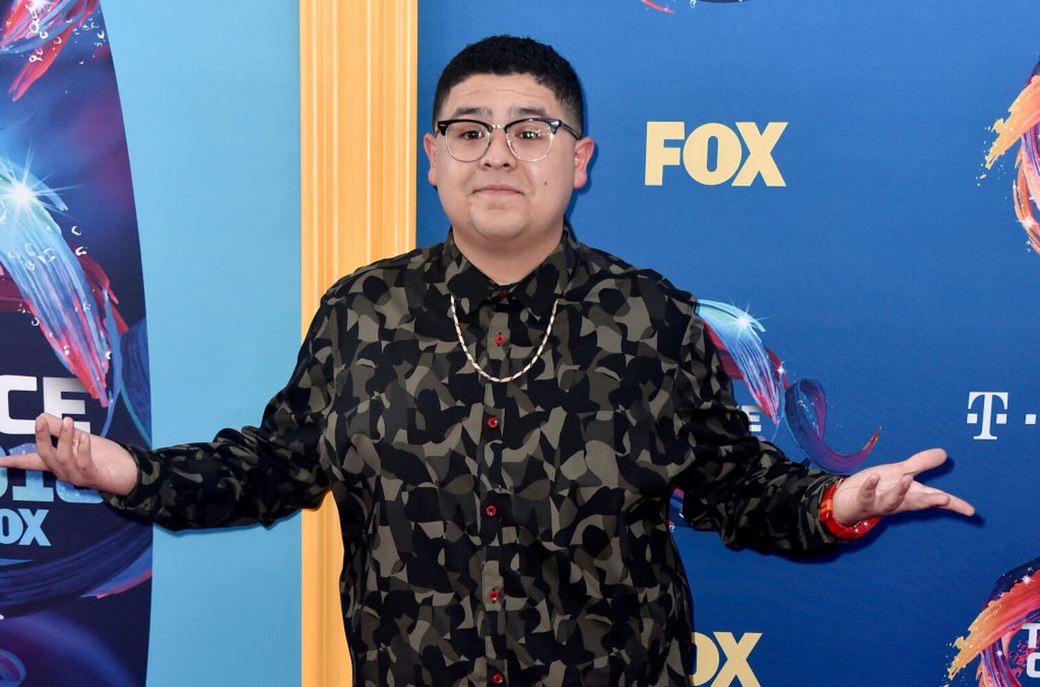 2018 teen choice awards red carpet