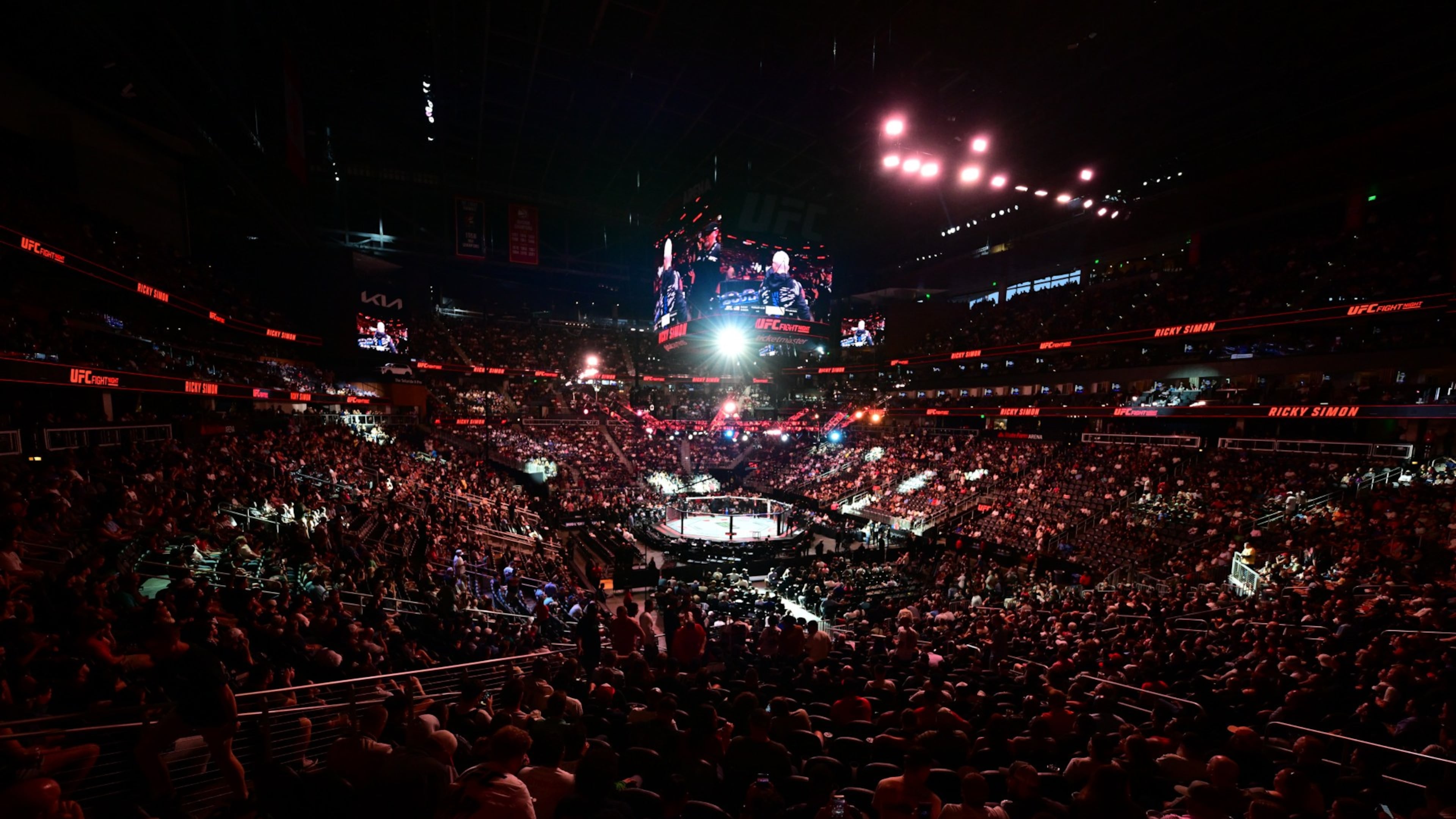 UFC returned to Atlanta for the first time in more than five years in June. (State Farm Arena)