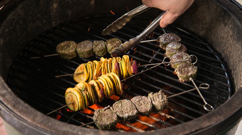 Cibo e Beve Chef Linda's Spicy Veggie "Shawarma" skewers and Beef Spiedini skewers on the Big Green Egg. Photo credit- Mia Yakel.