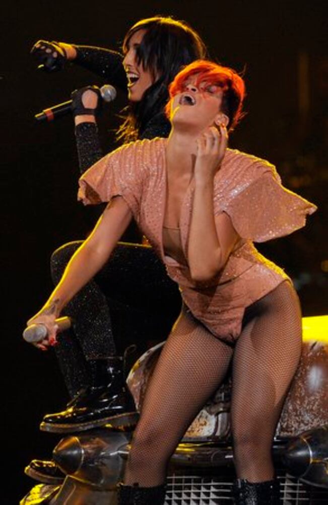 Rihanna on tour at Staples Center