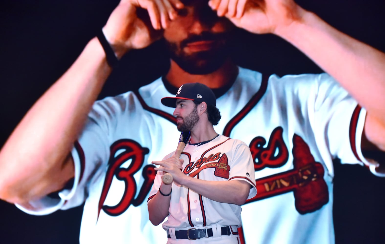 Photos: Braves unveil uniforms at Chop Fest