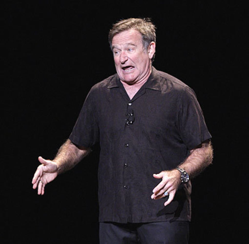 Robin Williams performs at the Fox