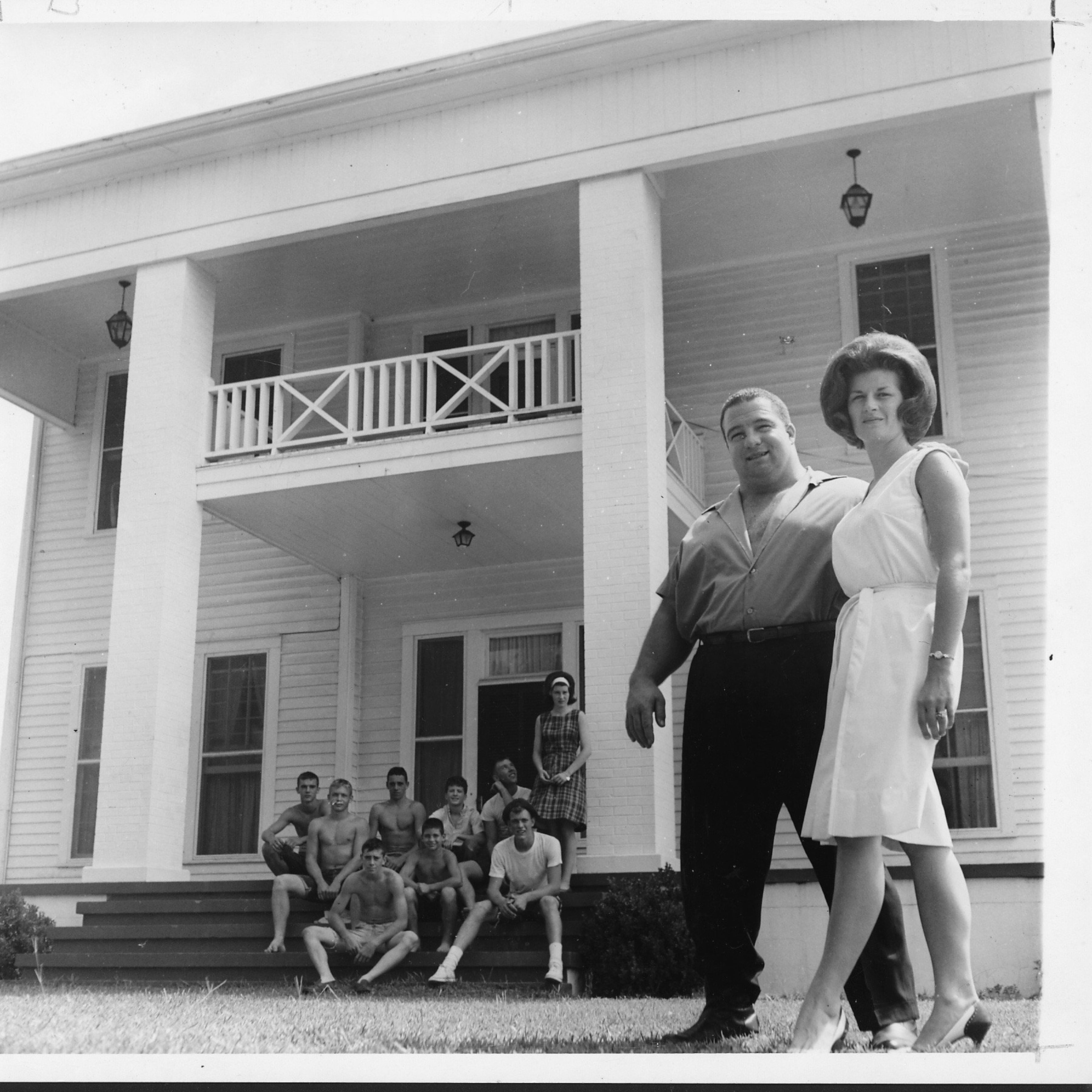 Paul and Glenda Anderson at the Paul Anderson Youth Home in Vidalia, Georgia, in 1964. (Courtesy)