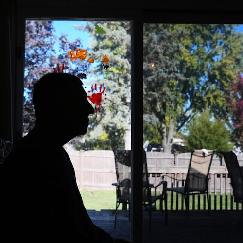 Bill Swick sits on the chair at his home in Minooka, Ill., Friday, Oct. 24, 2025. (AP Photo/Nam Y. Huh)