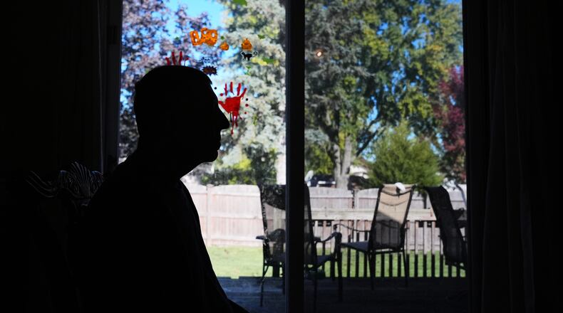 Bill Swick sits on the chair at his home in Minooka, Ill., Friday, Oct. 24, 2025. (AP Photo/Nam Y. Huh)