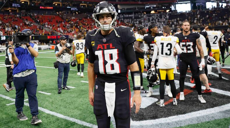 Atlanta Falcons quarterback Kirk Cousins (18) leaves the field after the game on Sunday, Sept. 8, at Mercedes-Benz Stadium in Atlanta. The Falcons lost 18-10.
(Miguel Martinez/ AJC)