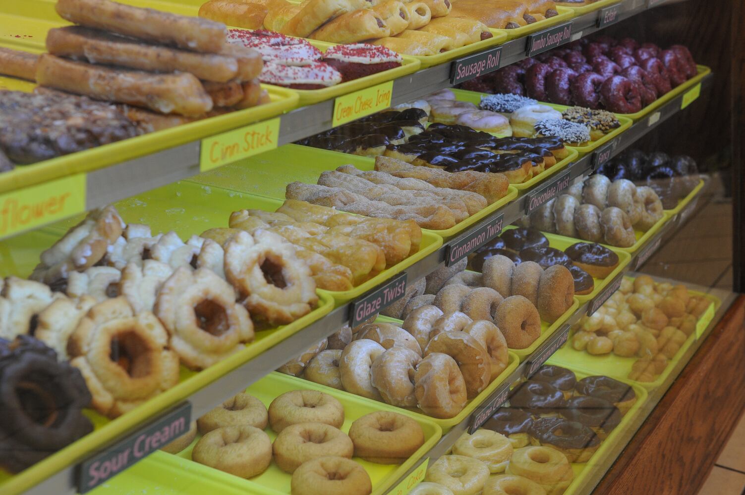 Sara's Donuts, Suwanee -- Gwinnett Food Tour