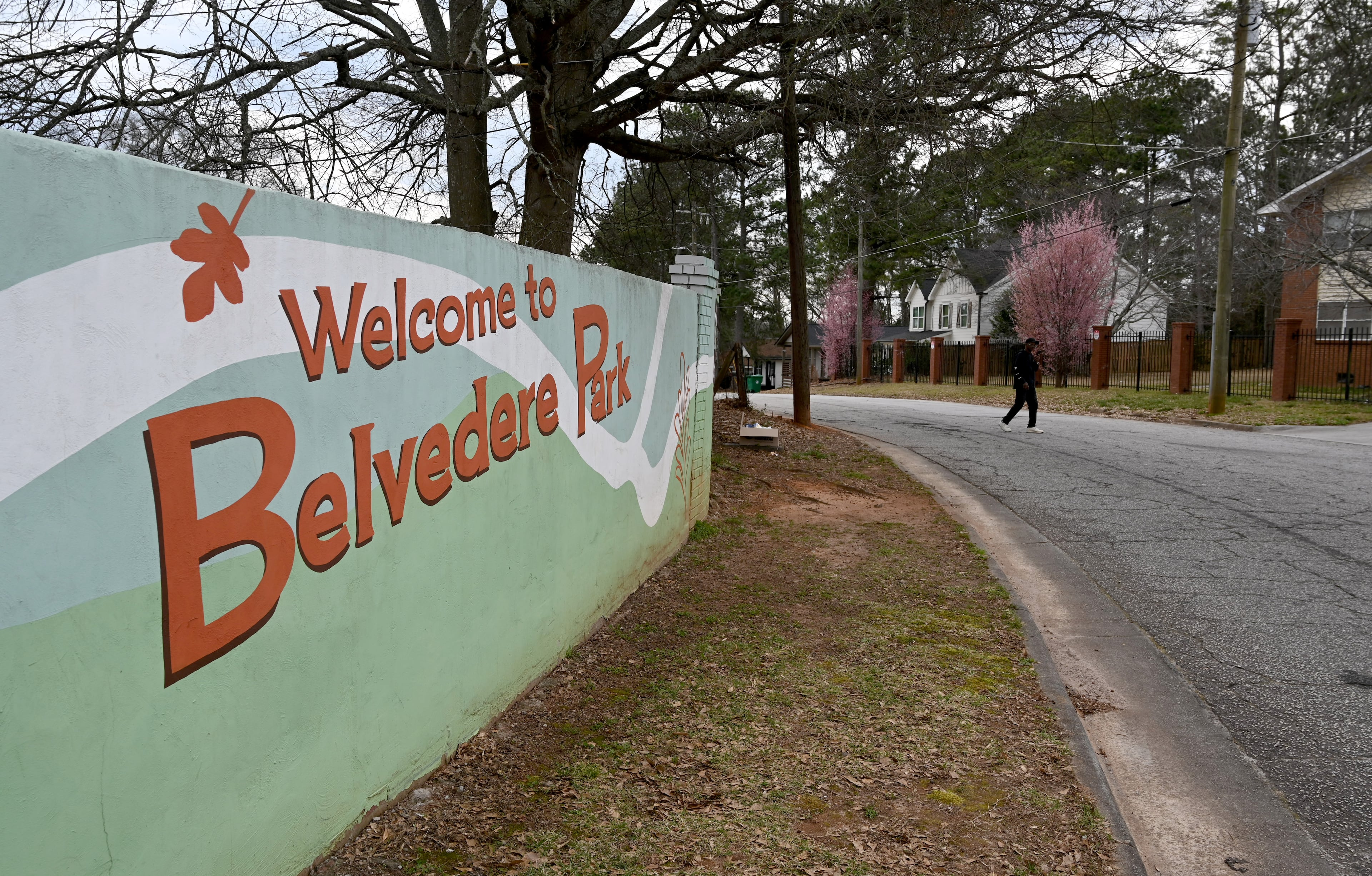 Photo shows mural of Belvedere Park, Thursday, Feb. 27, 2025, in Decatur. (Hyosub Shin/AJC)