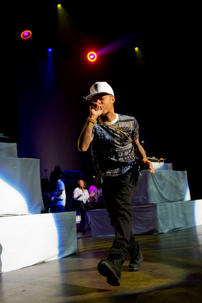Jay-Z, Mariah Carey as special guests
