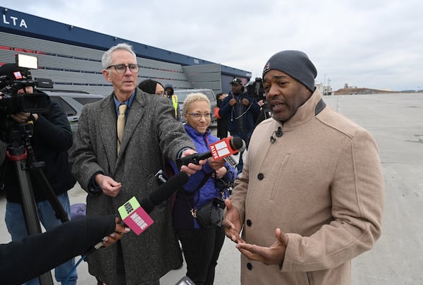 Augustus Hudson, the Atlanta airport’s senior deputy general manager of operations, speaks to members of the media on Friday, Jan, 23, 2026, during preparations for this weekend’s winter weather event. Crews will begin pretreating the runways Saturday, Hudson says. (Hyosub Shin/AJC)